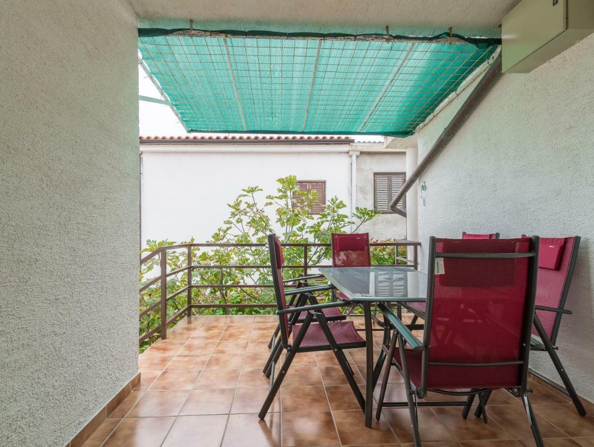 Apartments Domi Vir Dış mekan fotoğraf
