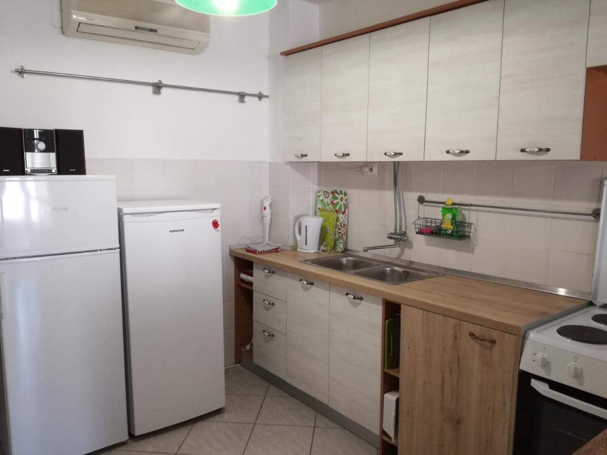 Apartments Domi Vir Dış mekan fotoğraf